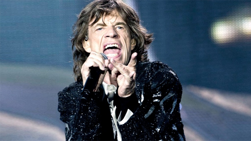 Jagger estrenó una canción como solista junto a Dave Grohl, el líder de Foo Fighters