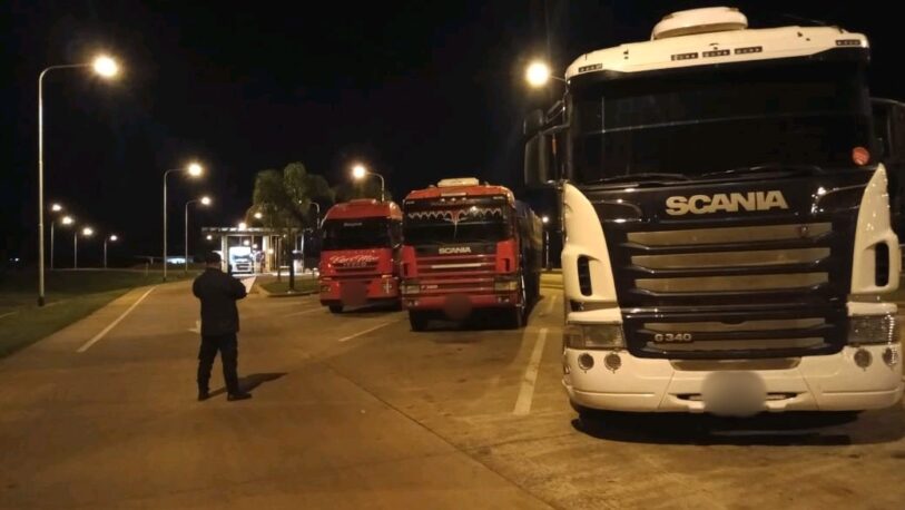 Interceptaron tres camiones con soja ilegal en el barrio El Porvenir en Posadas