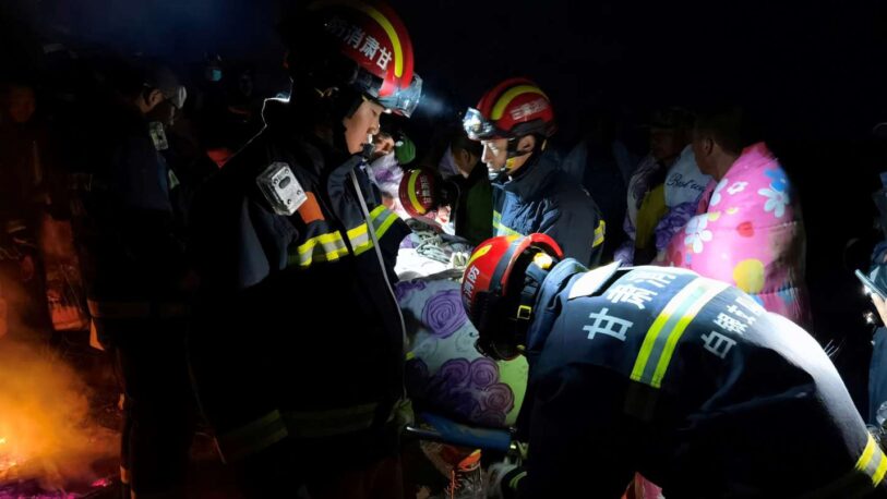 Tragedia en China: murieron congelados 21 corredores