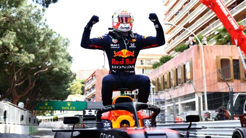 Verstappen ganó en Mónaco y desplazó a Hamilton del liderazgo