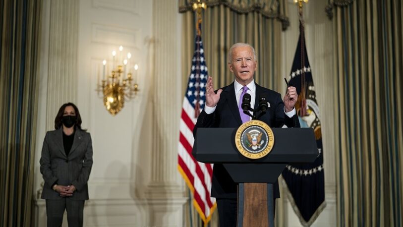 Joe Biden anunció que compartirá vacunas anticovid con otros países