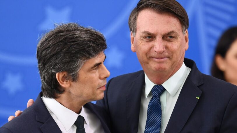 Brasil: Exministro de Salud declaró que Bolsonaro lo presionó para usar dióxido de cloro