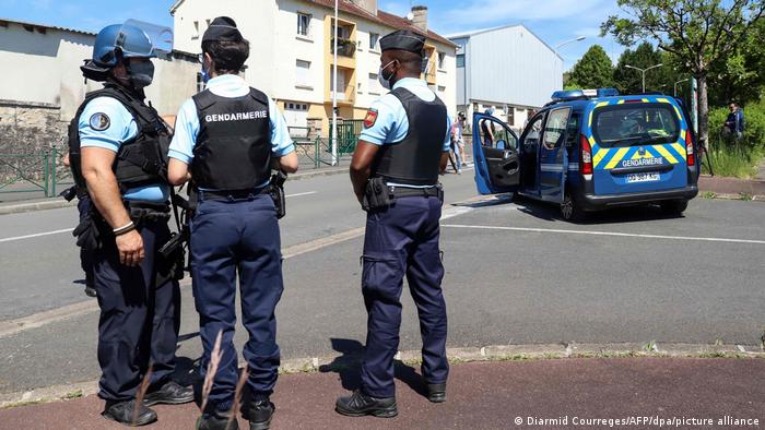 Francia detiene a exmilitar que agredió a gendarmes y se dio a la fuga