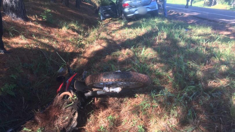 Itacaruaré: Choque entre un auto y una moto dejó una joven fallecida