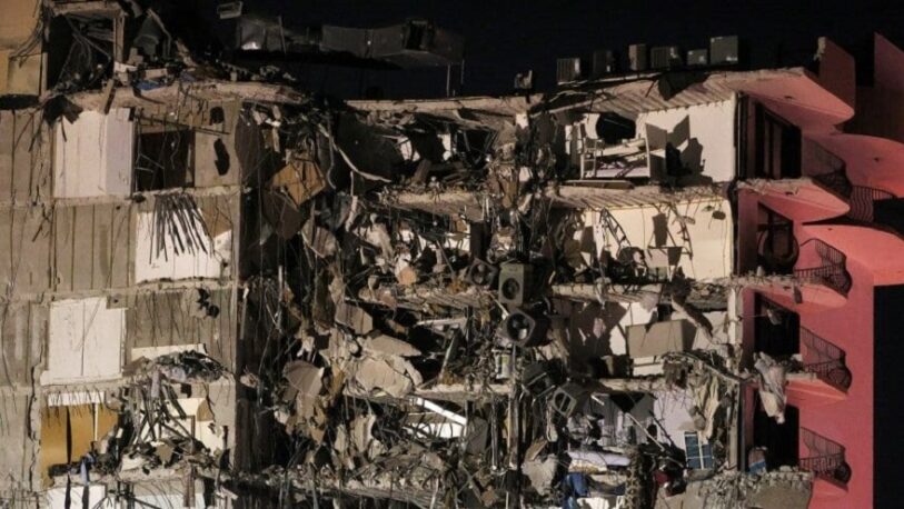 Derrumbe del edificio en Miami: Siguen buscando sobrevivientes