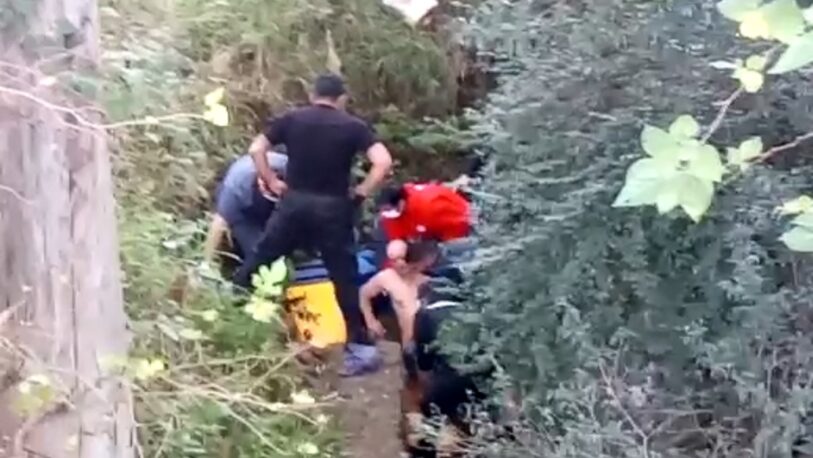 Encontraron a un hombre herido en un arroyo de La Tablada