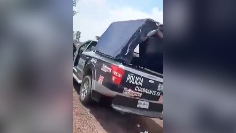 Escrachan a dos policías teniendo sexo en una patrulla