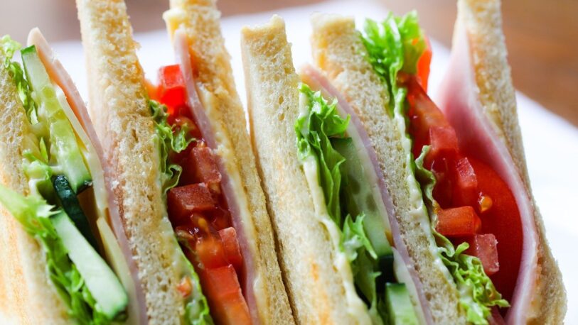 Fuerte polémica en Italia por un “impuesto al sándwich”