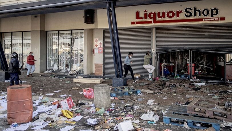 Sudáfrica: Declararon en “estado de desastre” en las zonas de protestas