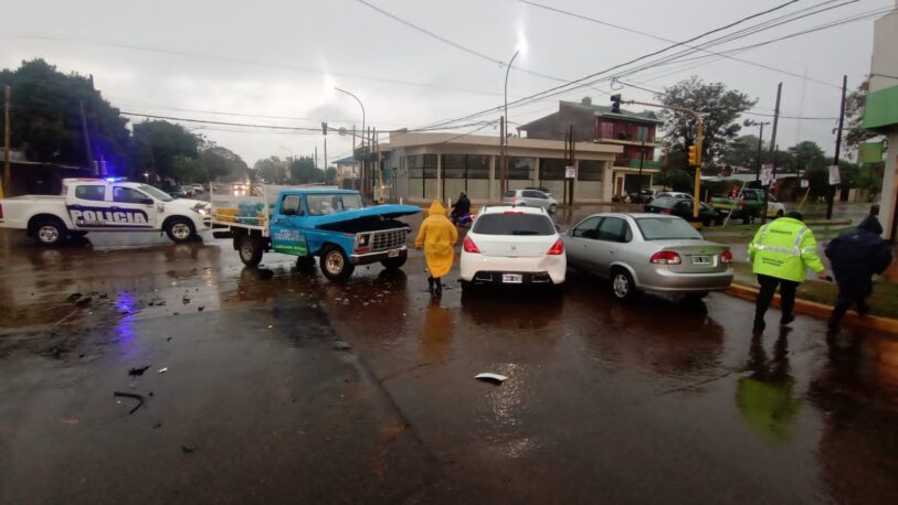 Tres heridos en un choque en avenidas de Posadas