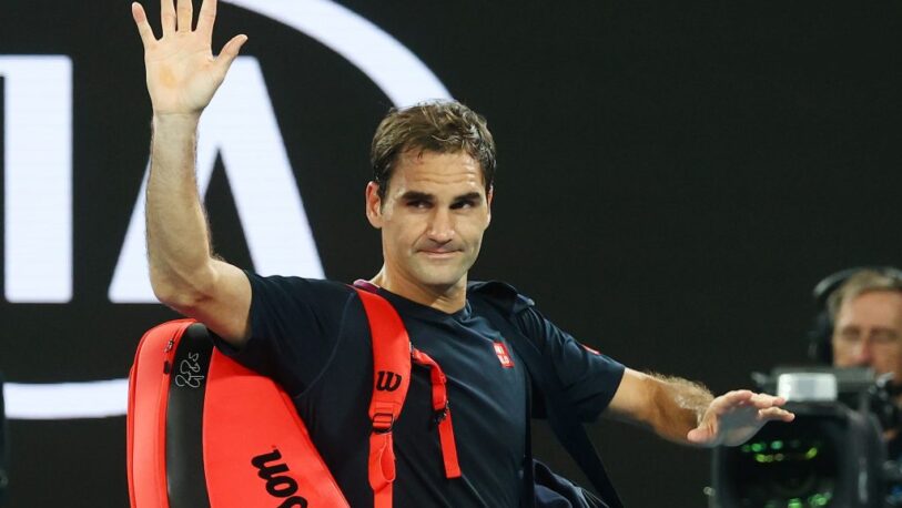 Federer volverá a pasar por el quirófano y dice adiós a 2021