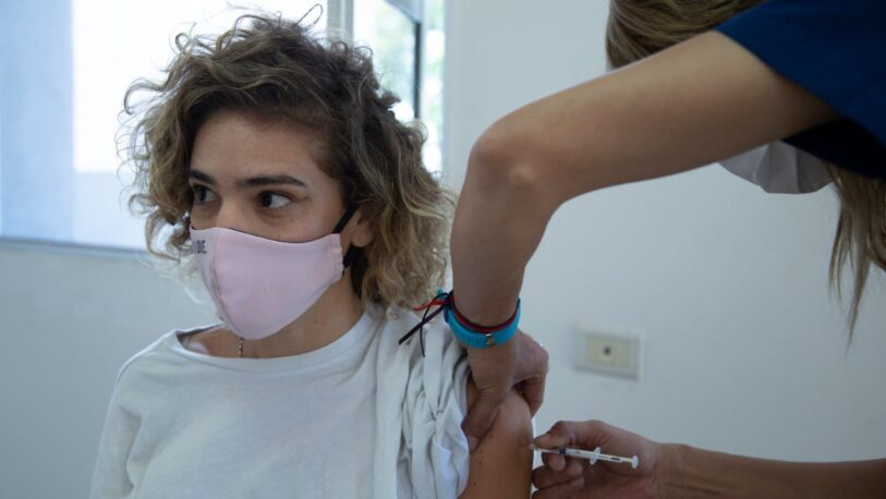 Misiones solicitará usar vacunas Sinopharm para inmunizar adolescentes