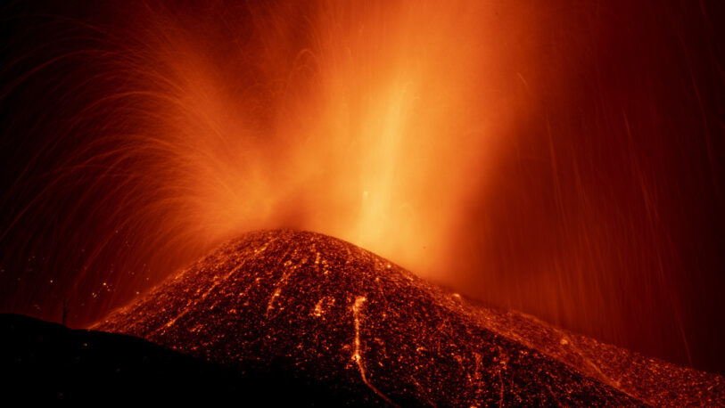 El Volcán de La Palma aumentó su actividad