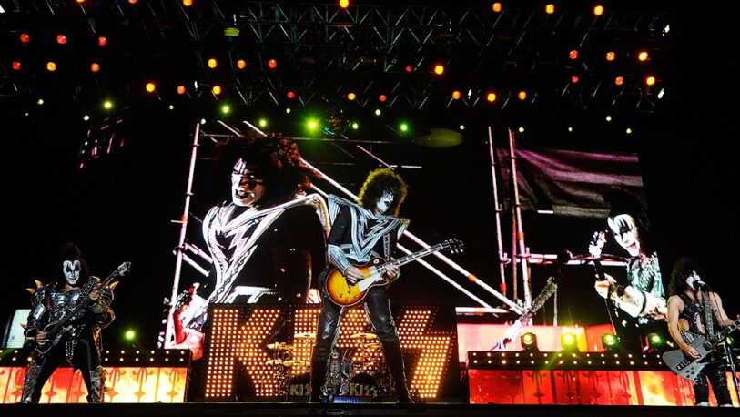 Kiss canceló shows por covid positivo de Gene Simmons