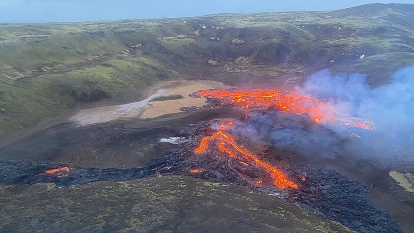 Un volcán lleva seis meses en erupción, la más larga en los últimos 60 años