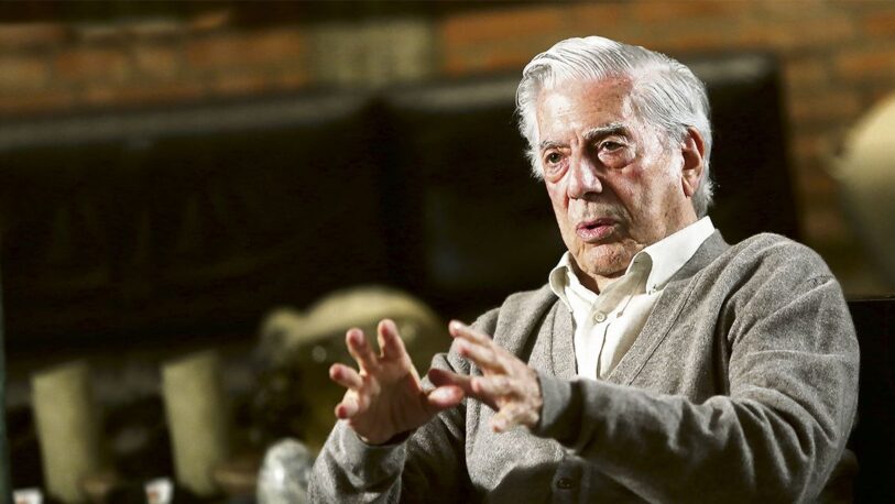Vargas Llosa contó que fue víctima de abuso sexual por parte de un religioso