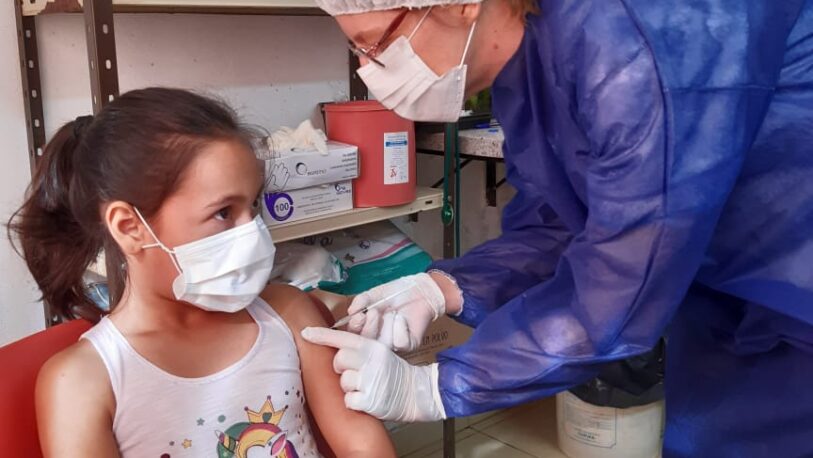 Coronavirus: más de 7.700 niños de 3 a 11 años recibieron la primera dosis de la vacuna