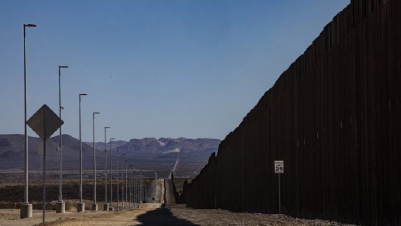 EEUU frenará la construcción del muro en la frontera con México