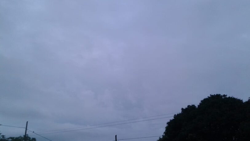 Domingo nublado y con lluvia