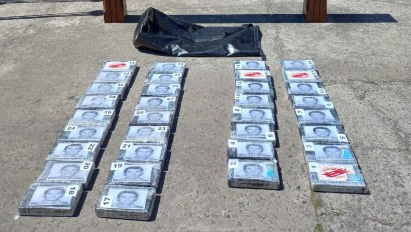 Habló el abogado de los náufragos rescatados en el Río de la Plata junto a 37 kilos de cocaína