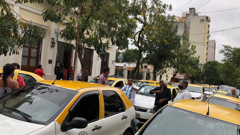 Taxistas piden discutir la ordenanza