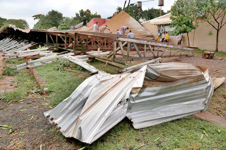 Por Fuerte Temporal Se Registraron Destrozos En Toda La Provincia