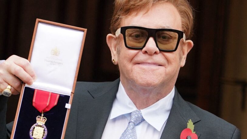 Elton John recibió una condecoración especial de la realeza británica