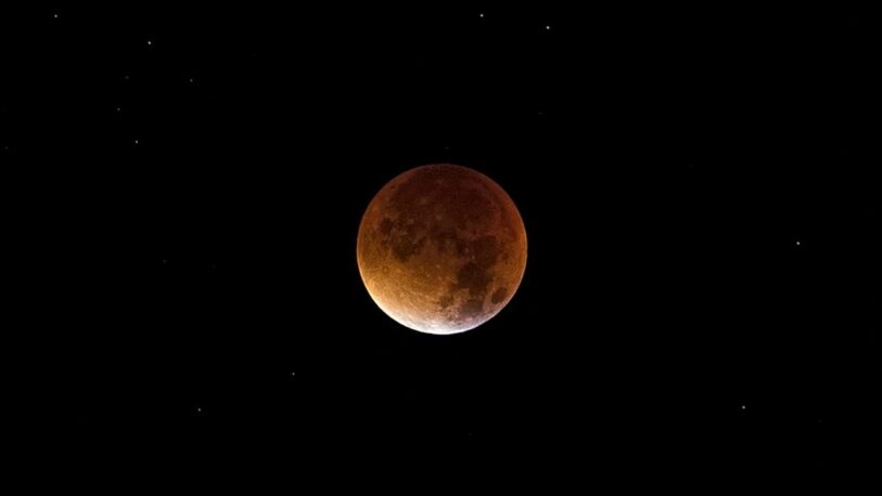 Todo lo que necesita saber sobre el próximo eclipse parcial lunar, el más largo del siglo