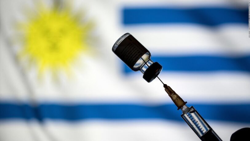 Uruguay habilitará la vacunación de extranjeros