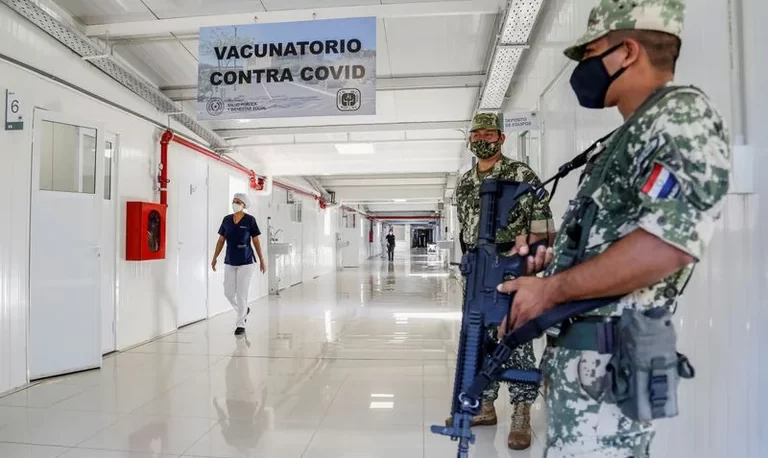 Paraguay destruyó miles de dosis de AstraZeneca vencidas, por el bajo índice de inmunización