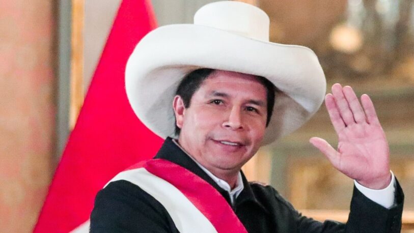 Perú: La oposición busca abrir proceso de destitución contra Castillo