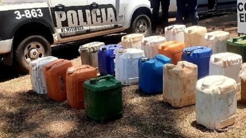 Secuestraron 22 bidones de combustibles en El Alcázar