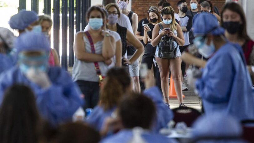 Coronavirus: 128.402 nuevos casos y 139 muertos más en Argentina