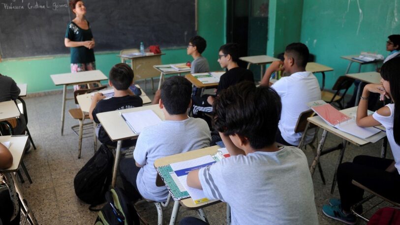 Para garantizar el derecho a la educación de toda la población, Argentina debería invertir el 8% de su PBI