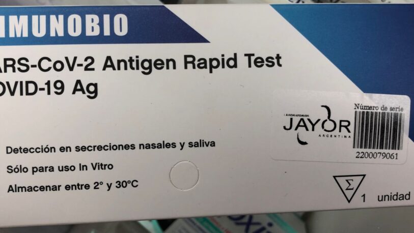 Farmacias registran bajas ventas de test de Covid-19