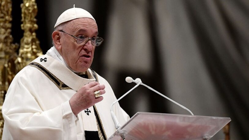 El papa Francisco promulgó la nueva Constitución que reforma el Gobierno de la Iglesia