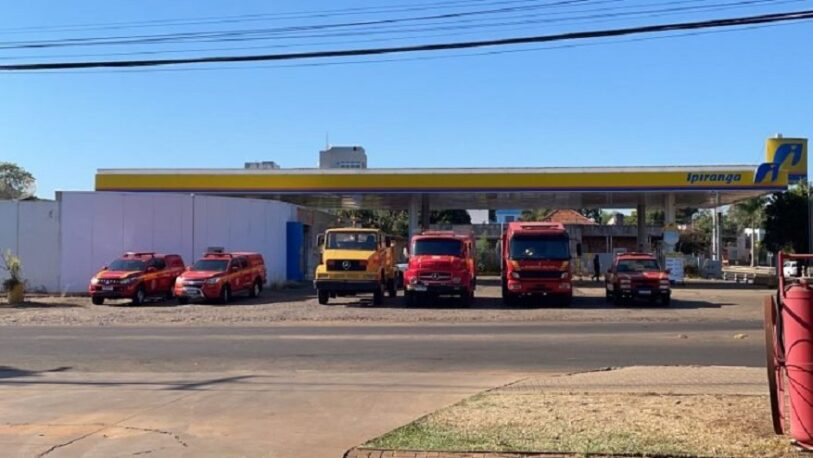 Dotaciones de bomberos de Brasil llegaron a Corrientes para ayudar a combatir el fuego