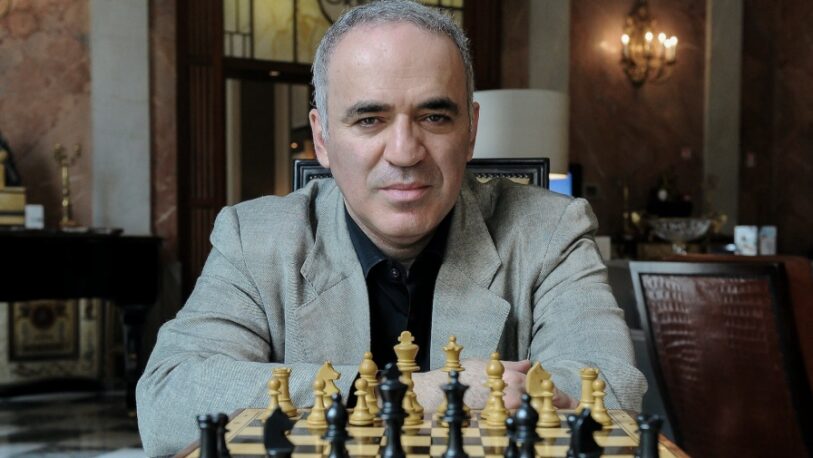“El COI y la FIFA ayudaron a Putin”, criticó el ruso Kasparov