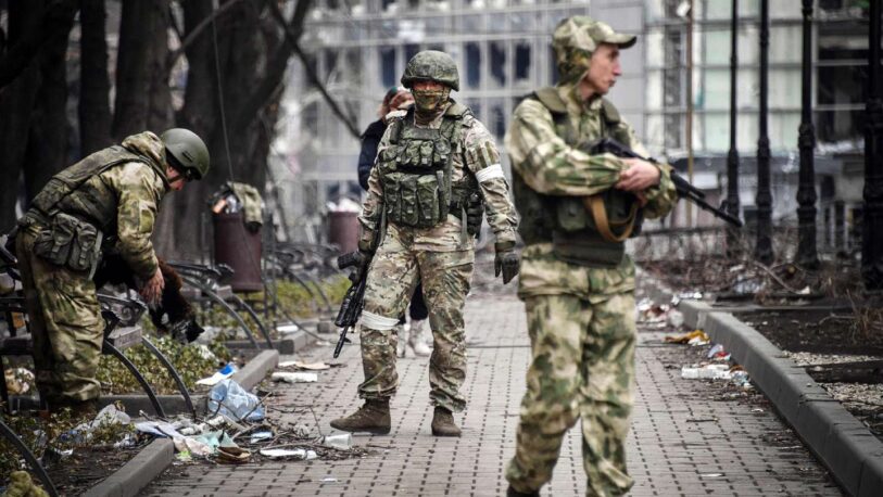 “Nuestros soldados lucharán hasta el final”: el mensaje de Ucrania ante el ataque ruso a Mariúpol