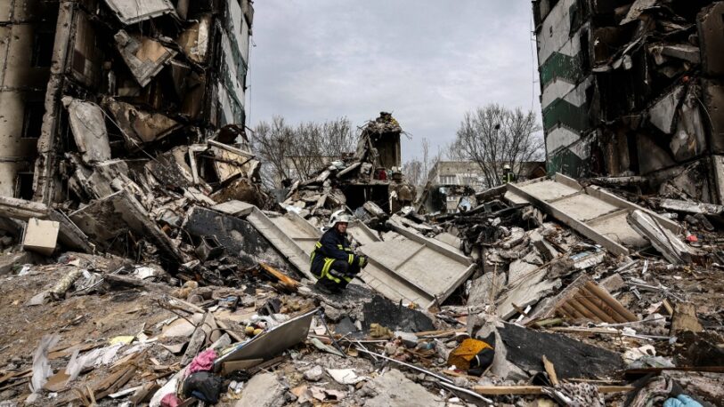 Rusia bombardeó instalaciones ferroviarias en Ucrania: hay al menos cinco muertos