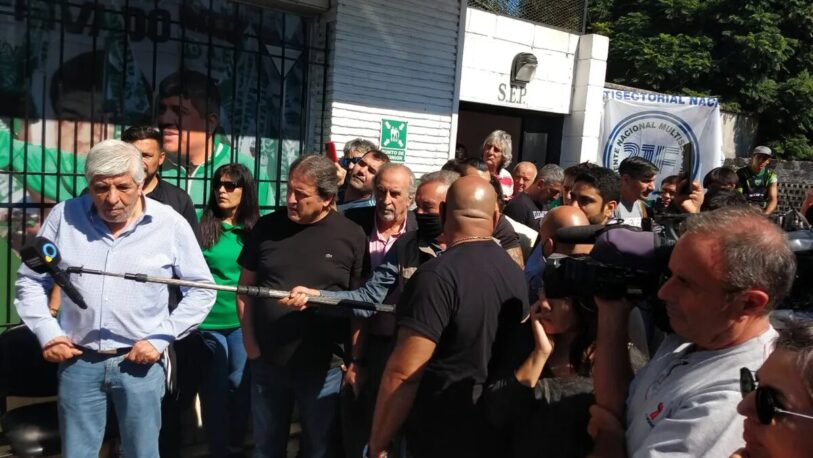 Diputados del PRO piden quitarle la personería gremial a Camioneros