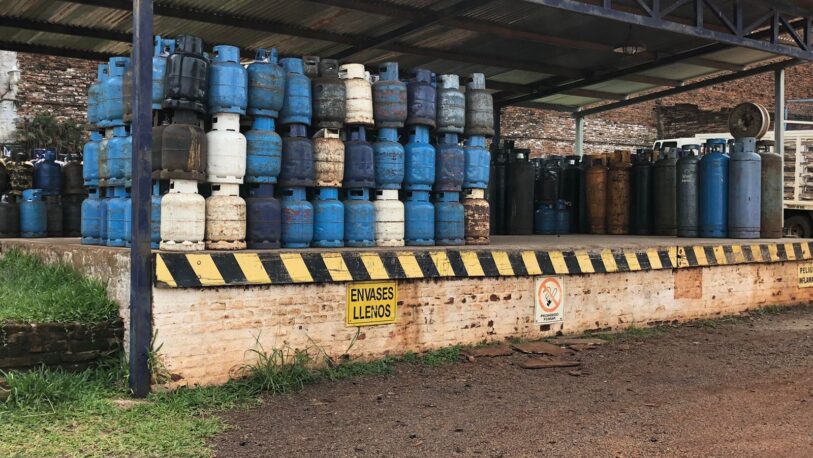 Ciudadanos paraguayos cruzan también a comprar gas