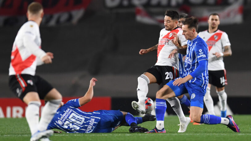 Liga Profesional: River perdió 2-0 ante Godoy Cruz