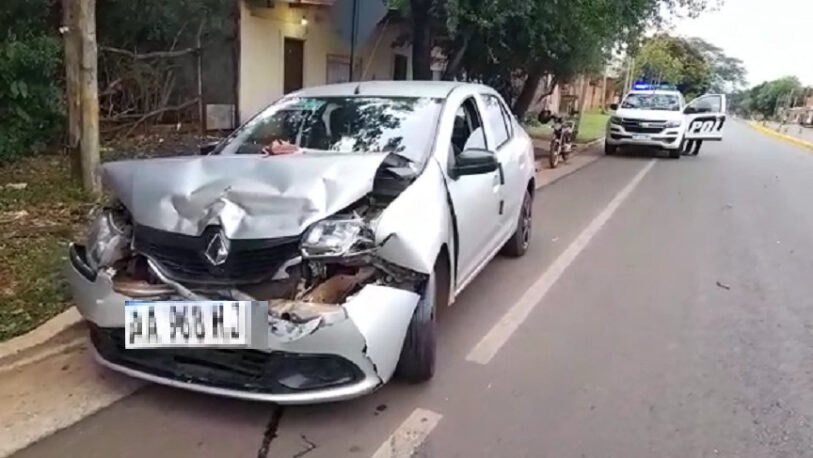 Choque entre autos dejó personas heridas