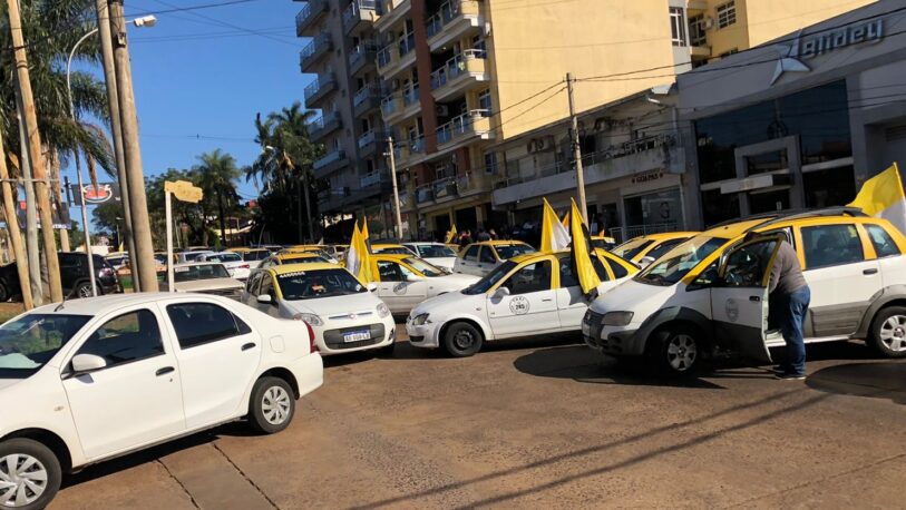 Taxistas volvieron a protestar por la presencia de Uber en Posadas