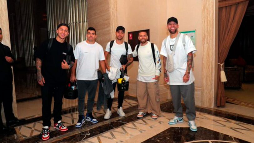 Se sigue sumando jugadores a la “Scaloneta”: cinco figuras arribaron a Abu Dhabi