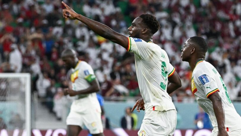 Senegal ganó y eliminó a Qatar