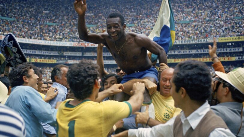 Pelé, el hombre que le dio “visibilidad a Brasil y a los humildes”
