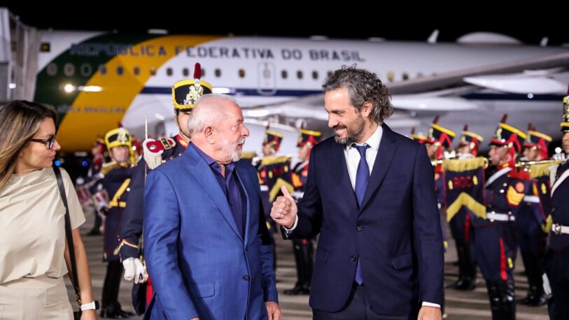 Lula llegó al país para la cumbre de la Celac: se reunirá con Alberto y CFK