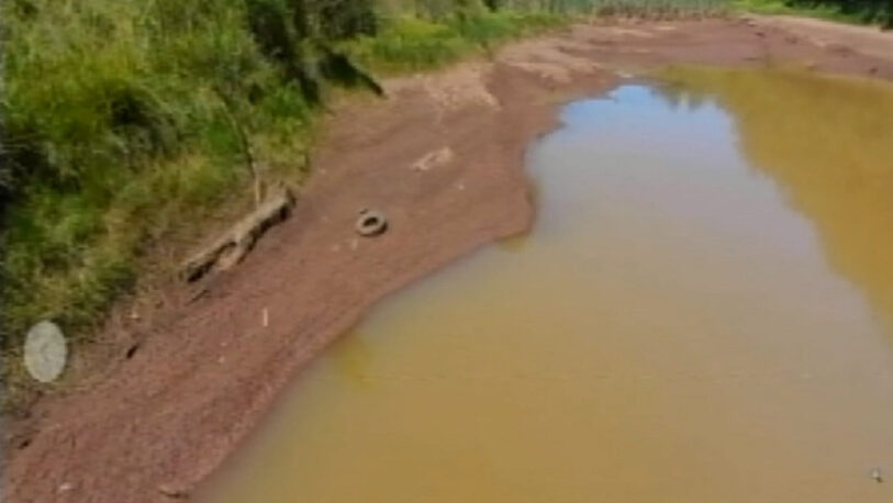 Vecinos de Cerro Azul continúan afectados por la escasez de agua
